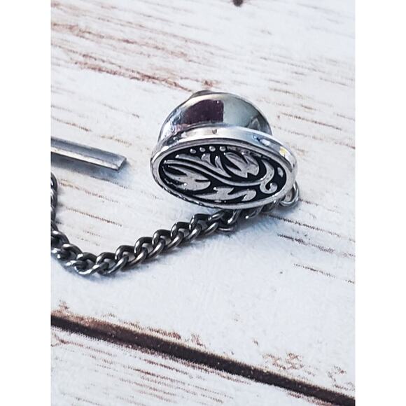 Vintage Tie Tack - Silver Tone with Leaf Design - Picture 2 of 4